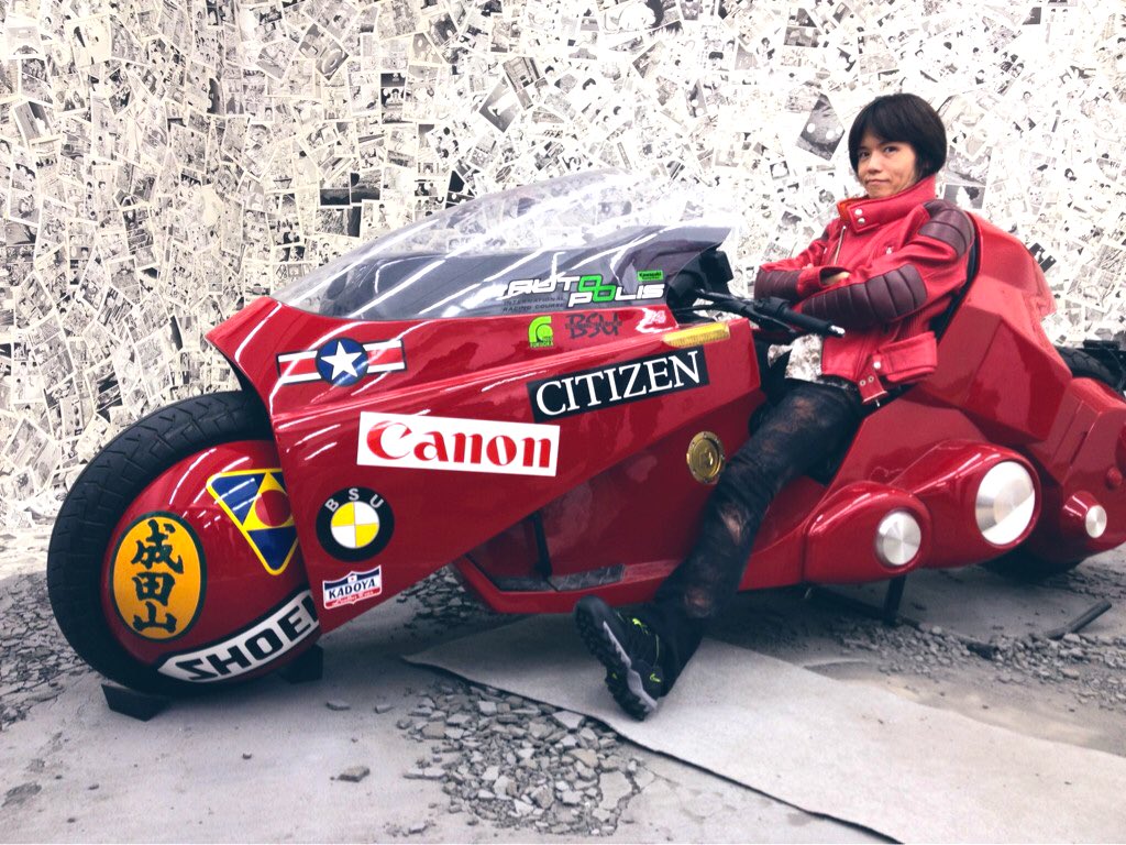 Descubra uma série de motos alucinantes | Arte | concept, desenho, design, incrível, moto