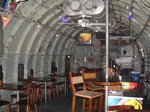 Bar dentro de um avião elavion2 | Curiosidades | avião, bar, curioso, dica, militar, turismo