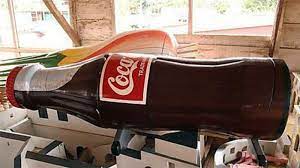 Caixão de Coca-cola: Para viciados até a morte images 2024 11 24T122607.217 | Bizarro | bizarro, caixão, curioso, refrigerante