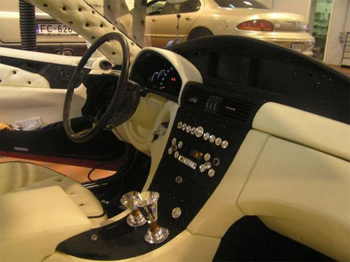 Car mod ou tunning? Sei lá. Esta é a arte de um homem só pufoamcars40 | Arte | carro, carros, design, escultura, incrível