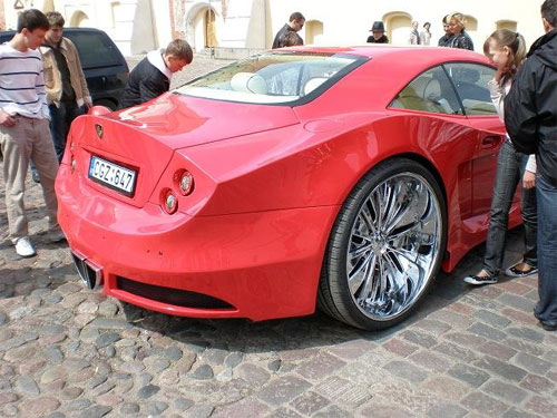 Car mod ou tunning? Sei lá. Esta é a arte de um homem só pufoamcars44 | Arte | carro, carros, design, escultura, incrível