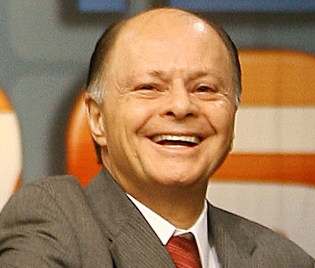 Novidade da Igreja Universal: Edir Macedo quer seu dinheiro para ser blogueiro Edir Macedo2007 | Incrível | antony, ao, assim, bizarra, blog, blogs, botar, chama, chamar, controle remoto, d, dele, deus, Edir Macedo, ele, eles, estranho, estranhos, fica, fiel, Golpes e falcatruas, idiota, isso, IURD, ladrão, mole, notícia, peito, pelos, pra, rio, ter, uma, universal