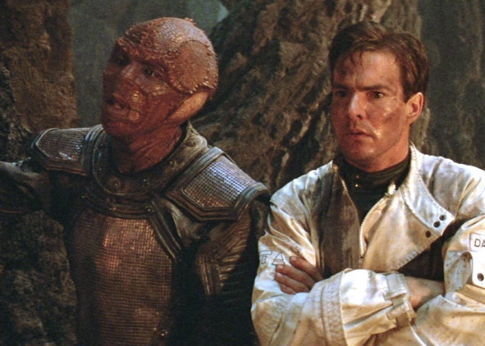 Os melhores filmes dos anos 80 Inimigo meu destaque | Arte | anões, anos 80, antigo, aquário, atores, aula, aventura, Aventuras, banheiro, bicho, bichos, bizarro, blog, blogs, brinquedo, brinquedos, brookie shields, cabelo, cabelos, carro, carros, celebridades, chinês, chocolate, cobra, cobras, criança, crianças, cursos, dinheiro, efeitos, energia, família, fantasma, fantasmas, filme, filmes, gigante, gigantes, horrenda, ilha, ilhas, interessante, irritante, jato, legal, livro, livros, lixo, lugares, maluco, malucos, marinho, medusa, monstro, monstros, moto, Mulher, mulheres, musica, musicas, Ninja, noiva, nome, nomes, nonsense, olhos, parques, pé, pedra, pedras, perdeu, personagens, pirata, planeta, planetas, playboy, produto, produtos, propaganda, putas, resgate, rever, roteiro, sapo, sapos, sensacional, sexo, terror, veio, violência, voz, zeus