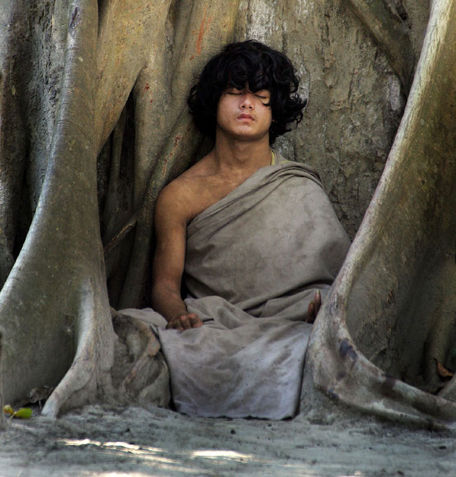 O indiano sinistro que está sem comer nem beber há mais de 60 anos buddha 224254g | Bizarro | água, ao, árvores, banheiro, Bíblia, boca, câmera, câmeras, caverna, cbrides, cegos, cegueira, ciência, cima, comi criança, crianças, d desaparecimentos, da, desses, dinheiro, discovery, discovery channel, efeitos, ela, ele, energia, espada, estranhas, estranho, estranhos, falar, família, fio, Física, flash, floresta, fora, foram, fui ver, hoax, idiota, índia, inessante, inteligência, investigação, isso, jesus, lama, livro, livros, longo, lugares, luz, maquina, maquinas, matéria, medicina, mensagem, milagres, mistério, montanha, morte, mortes, natureza, ness, nirvana, notícia, olhos, outras, p pelos, passar, peixe, pra, pra começar, problemas, quase, religião, remédio, remédios, s, sangue, sinistro, tempos, ter, texto, Textos, truque, veio, verdade, vinho