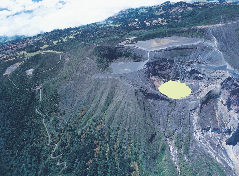 Piscininha do capeta: Um lago de ácido sulfúrico national park volcano irazu 20 | Curiosidades | ácido, bizarro, Costa Rica, curioso, incrível, lago