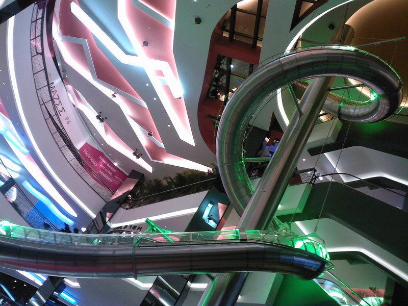 Top 10 escorregadores fx mall interior 6 | Bizarro | curioso, gigante, incrível
