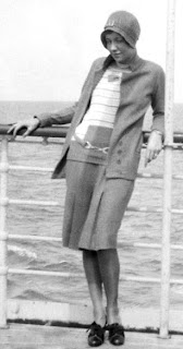 Foto Gump do dia: Melindrosas dançando nas alturas FlapperOnShip1929 crop | Foto gump do dia | foto gump do dia, melindrosas