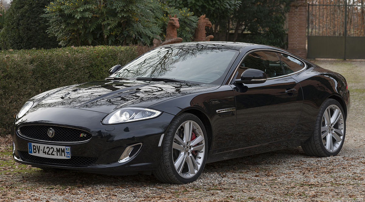 Os 8 mais incríveis carros da Jaguar: Uma jornada pela elegância automotiva Jaguar XK