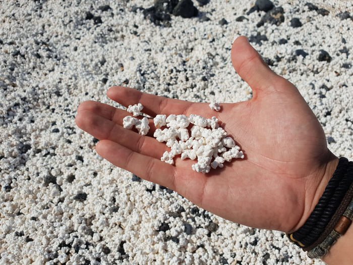 Lugares curiosos: A praia de pipoca na Espanha popcorn beach | Destaque | curioso, lugares, pipoca, praia