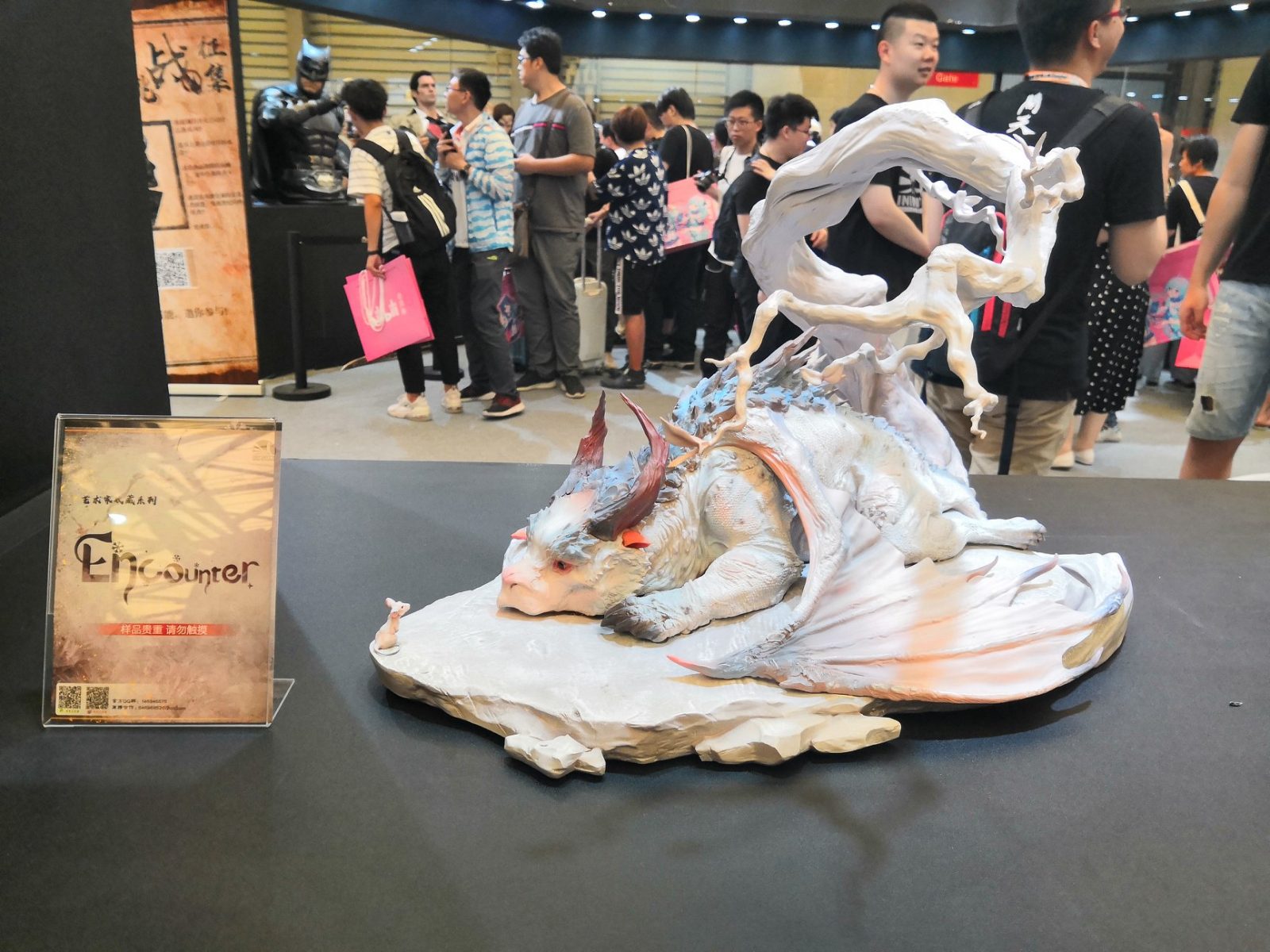 Incríveis imagens da Wonder Fest em Xangai 62412763 2168399083238487 972116631419355136 o | Arte | artem, changai, evento, fotografia, monstros, wonderfest
