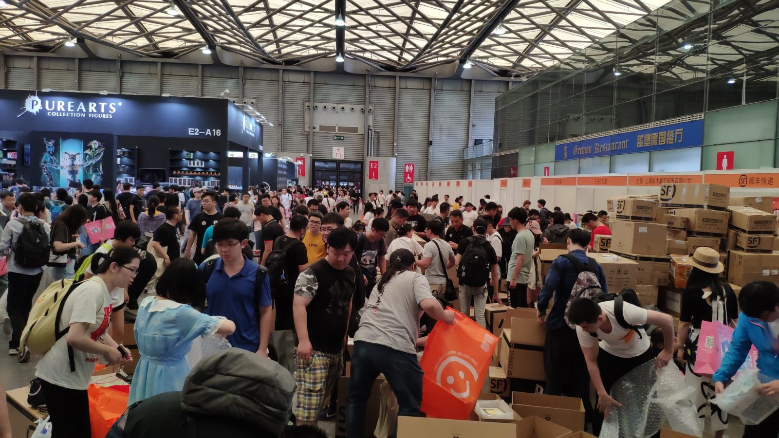 Incríveis imagens da Wonder Fest em Xangai 62645277 2168378359907226 6432640585860907008 o | Arte | artem, changai, evento, fotografia, monstros, wonderfest