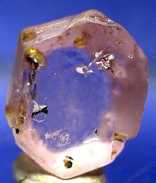 5 Substâncias incrivelmente caras Magnesiotaaffeite 2N2S 76500 | Curiosidades | ciência, curiosidades, elementos, quimica, radioativos