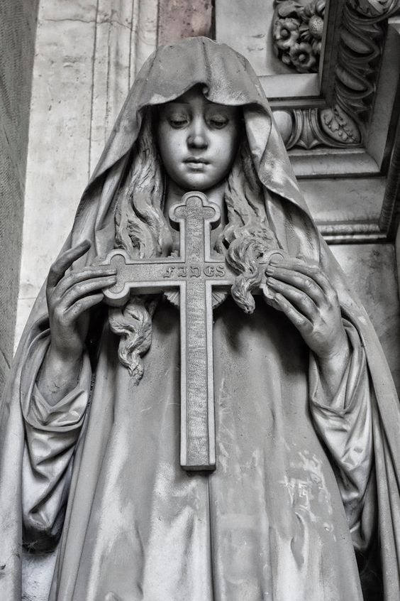 Estatuas macabras ebf4feee6fa77f93b21708096110b42e | Arte | Arte, bizarro, cemiterios, estátuas, mortes, tumulos