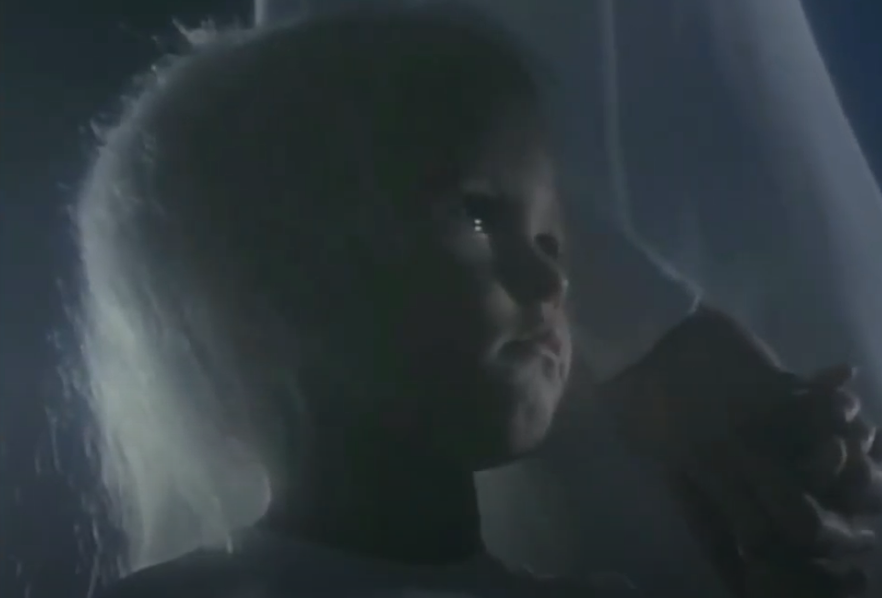 A bizarra história da mulher que foi engravidada pelo... Vento 306 Intruders 1992 alien abduction my remix YouTube | Bizarro | aliens, bizarro, mistério, polêmica