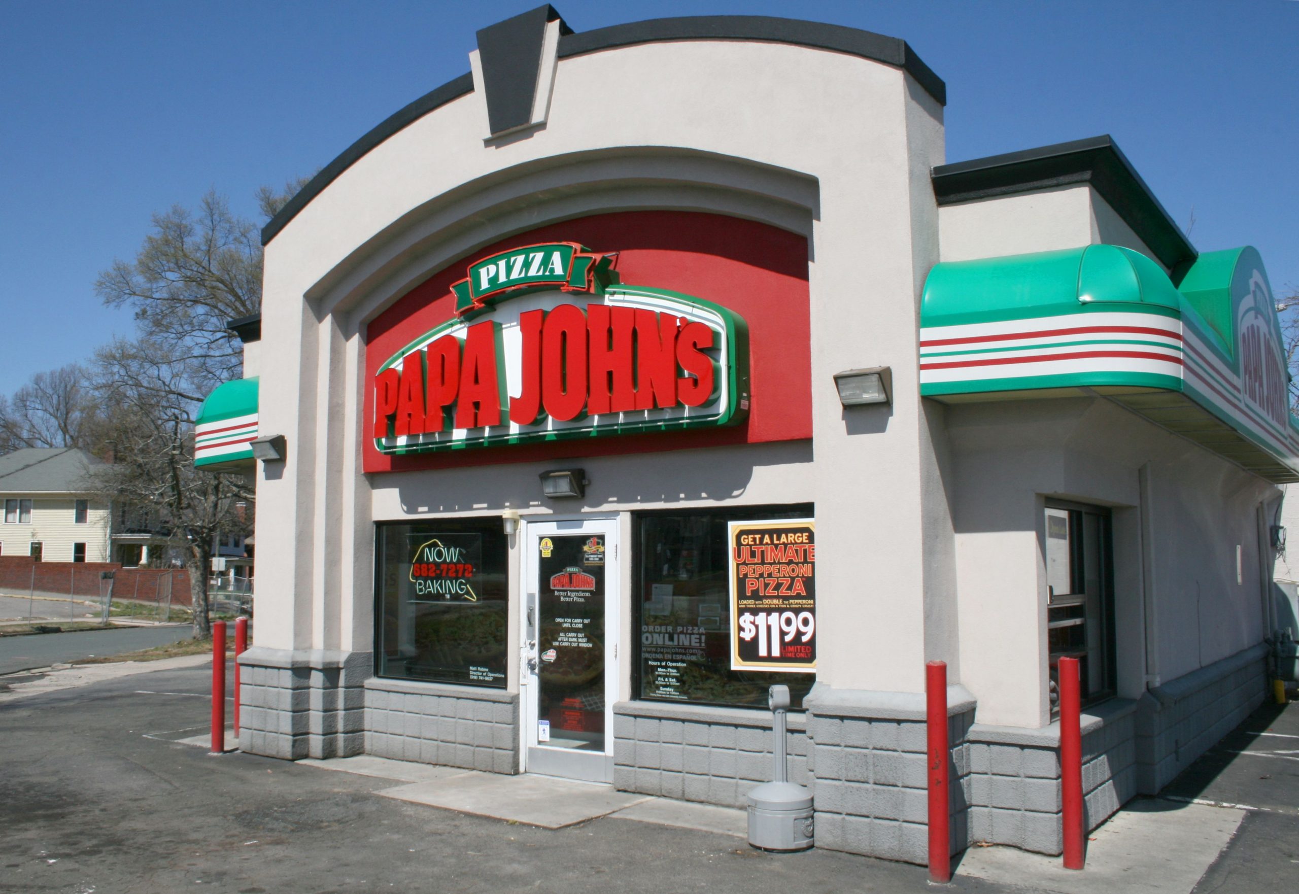 Fastfood da vergonha: Descubra os piores fastfoods dos Estados Unidos 2009 03 20 Papa Johns Pizza in Durham 59b56a8422fa3a0011b22e62 scaled | Curiosidades | comida, curiosidades, humor, listas