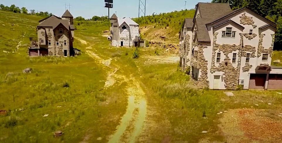 Indian Ridge Resort: 1,6 bilhão de dólares jogados na lata de lixo 25735258 original | Arquitetura | abandono, EUA, mansões