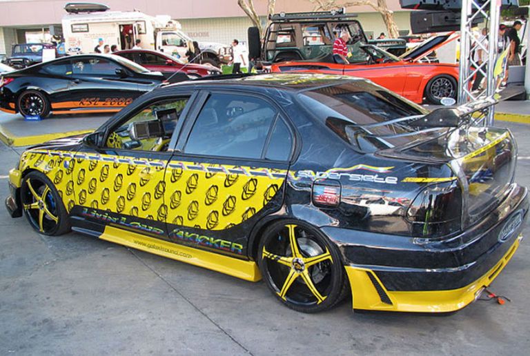 Os piores carros tunados do mundo 54d11dcec3f0a sema ugly 06 110311 09i6dq | Bizarro | bizarro, carro, carros, design, esquisitos, estranho, feio, humor