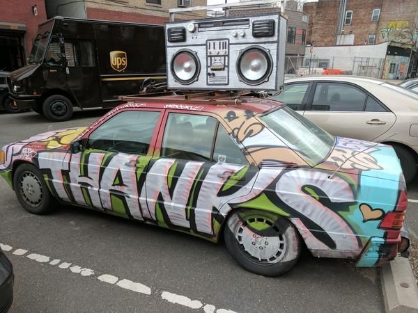 Os piores carros tunados do mundo 6bb218ad29c97fb2f341240aabb0ff38 width 600 | Bizarro | bizarro, carro, carros, design, esquisitos, estranho, feio, humor