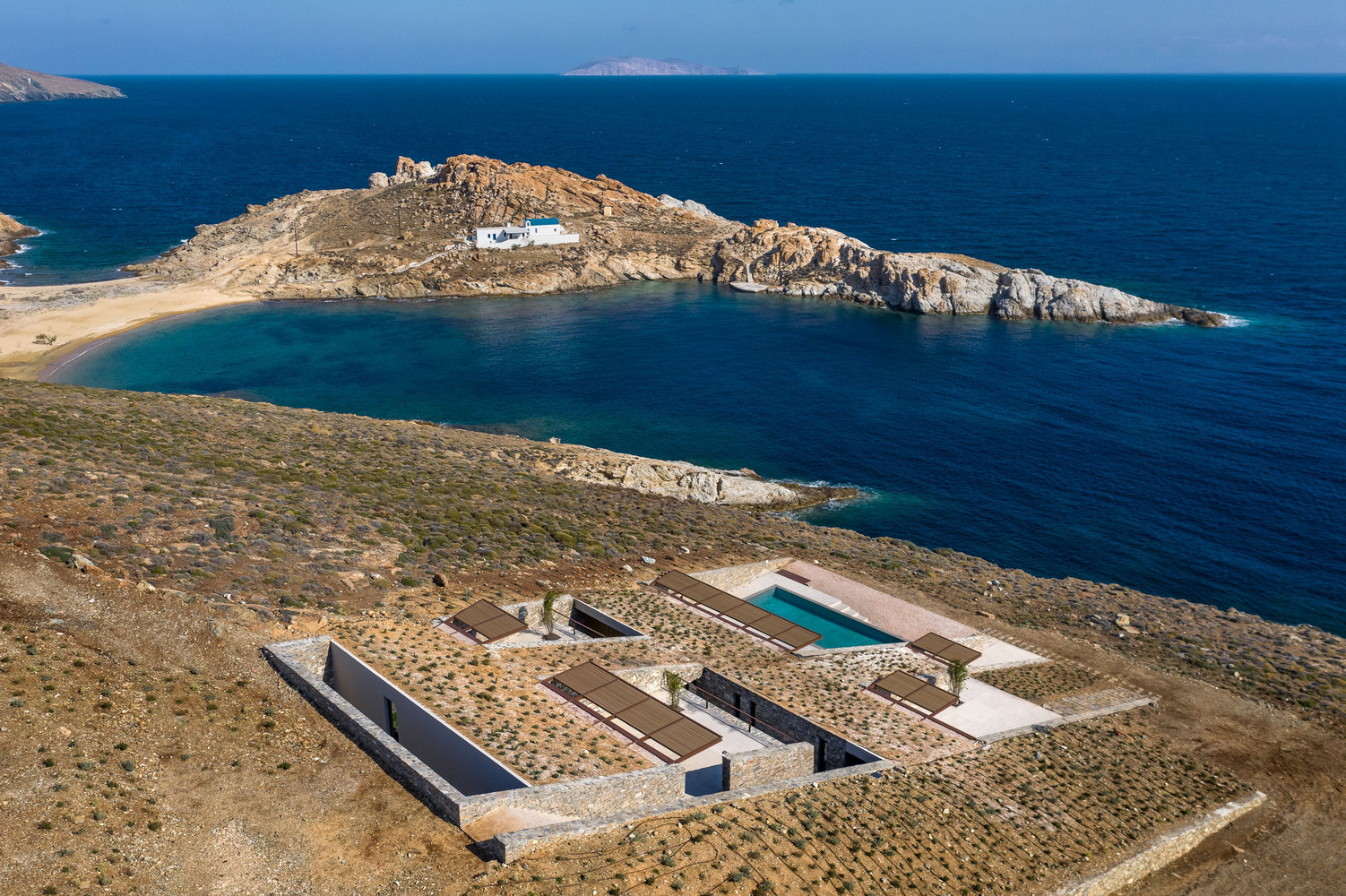Casa bunker 7 YIORGIS YEROLYMBOS | Arquitetura | arquitetura