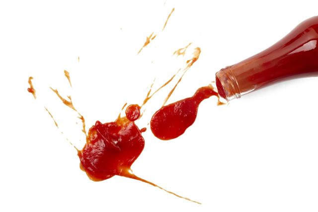 Bizarro: O homem que morreu afogado... no Ketchup 93665879 thinkstockphotos 502089941 | Curiosidades | bizarro, comida, curiosidadesm, ketchup, morte