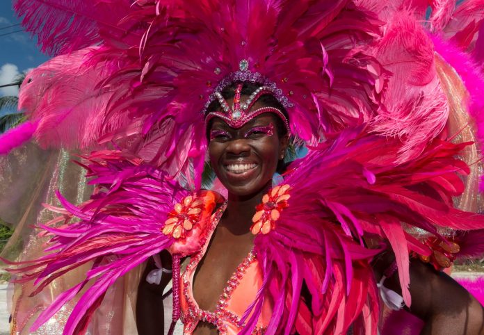 Barbados oferece um ano de visto pra quem quer trabalhar remoto no paraíso. Vem! Barbados culture 1 696x482 1 | Dicas | barbados, caribe, dicas, lugares