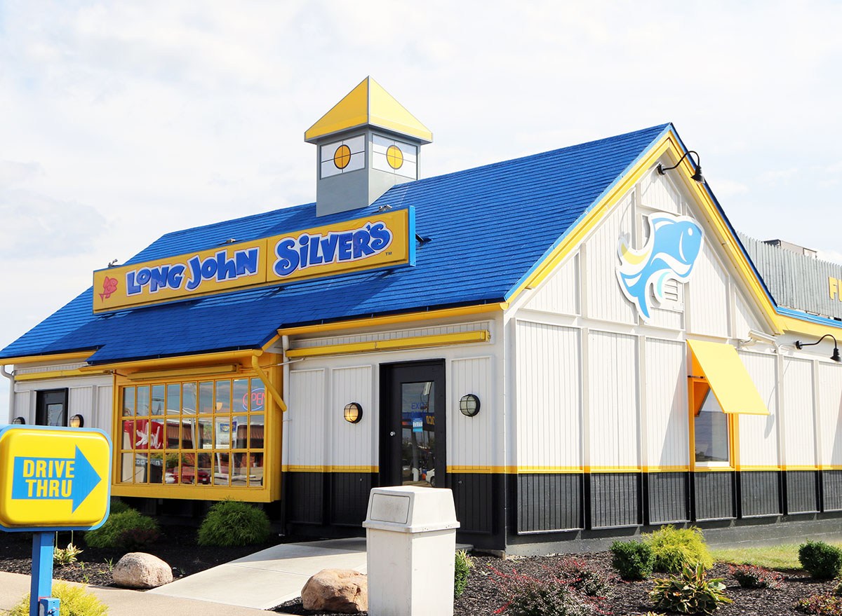 Fastfood da vergonha: Descubra os piores fastfoods dos Estados Unidos long john silvers storefront | Curiosidades | comida, curiosidades, humor, listas
