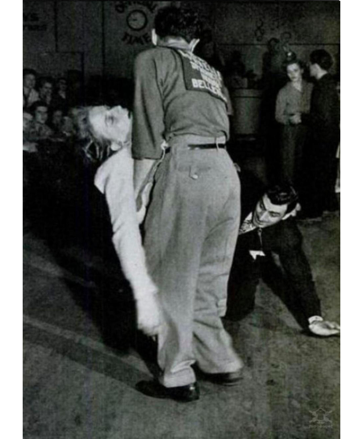 As estranhas maratonas de dança 6cefdfc2cc93b37e4e0f | Curiosidades | bizarro, curioso, dança, estranho