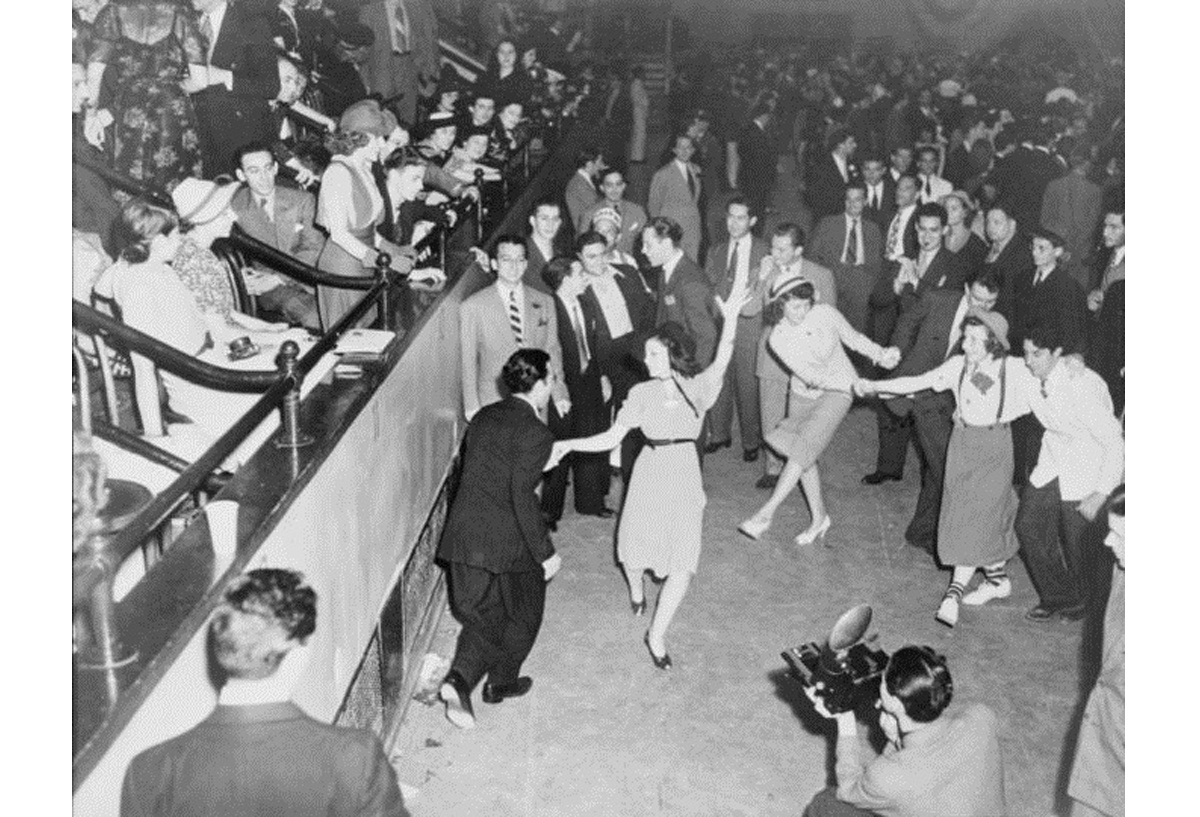 As estranhas maratonas de dança b35ab899c66d29e09257 | Curiosidades | bizarro, curioso, dança, estranho
