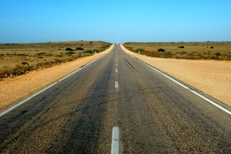 Foto gump do dia: A maior estrada reta da Austrália eyre highway 1 | Foto gump do dia | austrália, foto, incrível, lugares