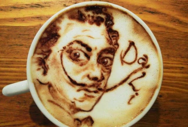 Latte art: Café colorido, com obra de arte, desenhos e até com barata latte art 19 | Curiosidades | Arte, arte no café, café, curioso, espuma, latte