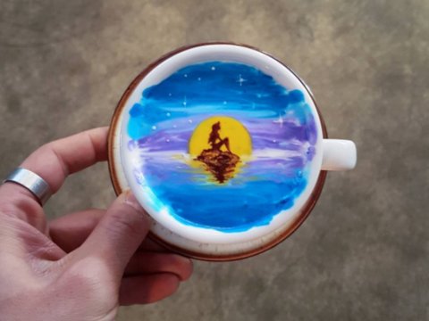 Latte art: Café colorido, com obra de arte, desenhos e até com barata latte art 23 | Curiosidades | Arte, arte no café, café, curioso, espuma, latte