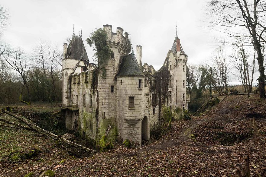 20 castelos incríveis abandonados DimitriBourriau BurtonCastle 2018 5e879841cee9b 880 | Arquitetura | castelos, curiosidades, incrível, lugares