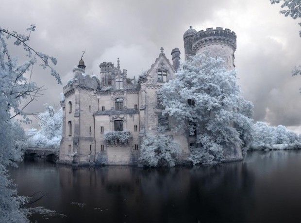 20 castelos incríveis abandonados castle1 | Arquitetura | castelos, curiosidades, incrível, lugares