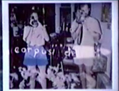 Wright, o fantasma da polaroid que se comunicava em fotos ghostwriting | Bizarro | bizarro, fantasma, foto, incrível, medo, sinistro, sobrenatural