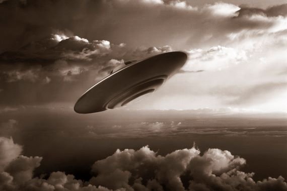 Caso Sea Fury: Um incidente com OVNI nos céus da Australia ufo sepia | Polêmica | alienígenas, aliens, austrália, aviação, avião, casos, espaço, mistério, naves, ovni, ufo