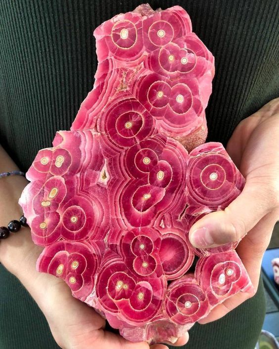 incríveis pedras rosadas incríveis pedras rosadas