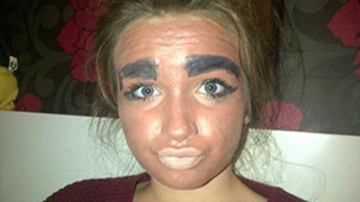 Sobrancelhas que não deram muito certo The worlds worst eyebrows revealed | Bizarro | bizarro, esranho, estética, sobrancelha