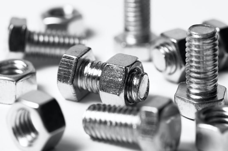 Médicos retiram mais de 1kg de parafusos e porcas do estômago de um homem nuts and bolts 750x499 1 | Bizarro | bizarro, estranho, grotesco, sinistro