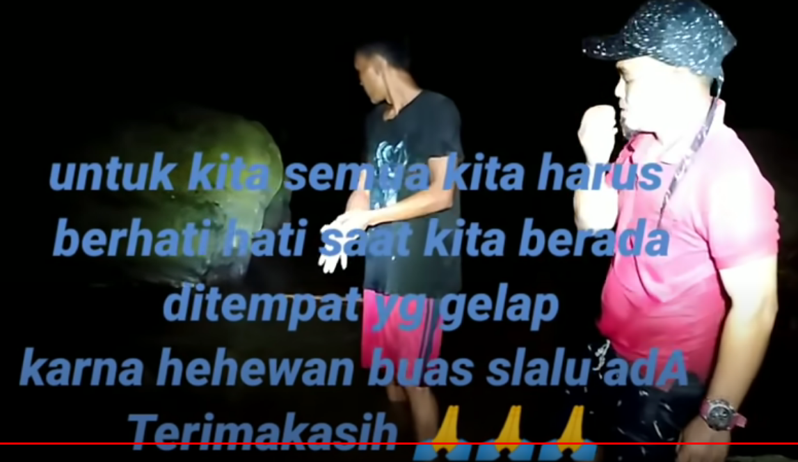 Chupacabras: O que é a criatura desse video? Bar bar hantu air masuk rumah sangat jelas YouTube 1 | Bizarro | chupacabras, criatura, Indonésia, mistério, monstro