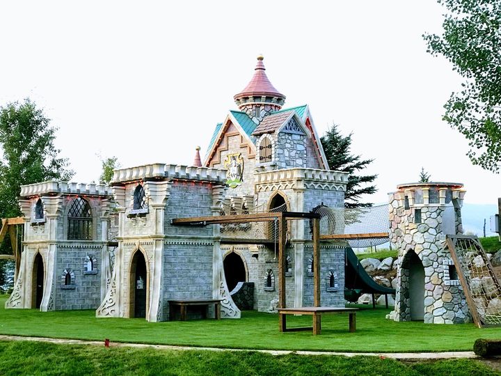 Empresa cria fantásticas casas de "brinquedo" que chegam a custar 2 milhões de reais 41199878 1113444002146881 2055604096991232000 n | Curiosidades | arquitetura, casinhas, crianças, design, diversão
