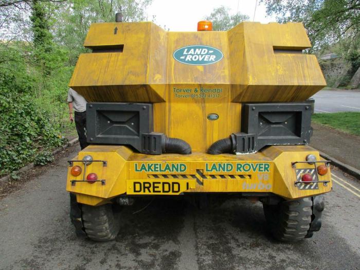 Misterioso carro é descoberto em Londres Dredd City Cab 03 | Curiosidades | carro, curioso, design, dredd, filme