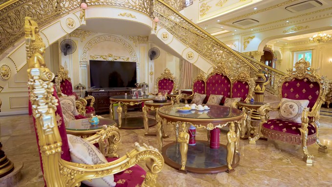 Homem do Vietnã resolve construir seu próprio palácio impressive mansion6 | Bizarro | bizarro, castelo, palacio, rico, vietnã