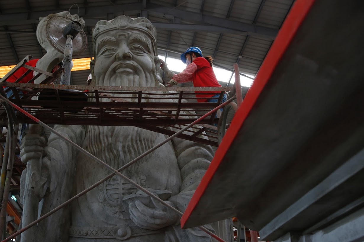 Uma fábrica de templos em Taiwan oHMGAiN6lBYquDr AE wpYB0n4zWTX9K9yhrt4l9E6gF8e3JuXStJ2zfAXhtJeXOvS9ERhc9 g6lEDnTJJ6pOUgnVU5wk5lYEhTIT8IuG5G93rrWgNvOg670ohuw0YSe | Curiosidades | curioso, mercado, religião, taiwan, templo