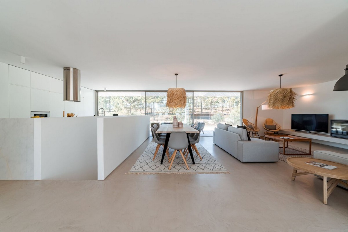 Uma casa de dois andares em Portugal 68958448 original | Arquitetura | arquitetura, casa, construção, Portugal, projeto