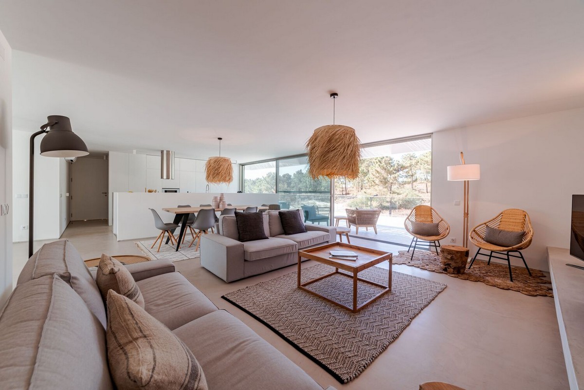 Uma casa de dois andares em Portugal 68959103 original | Arquitetura | arquitetura, casa, construção, Portugal, projeto
