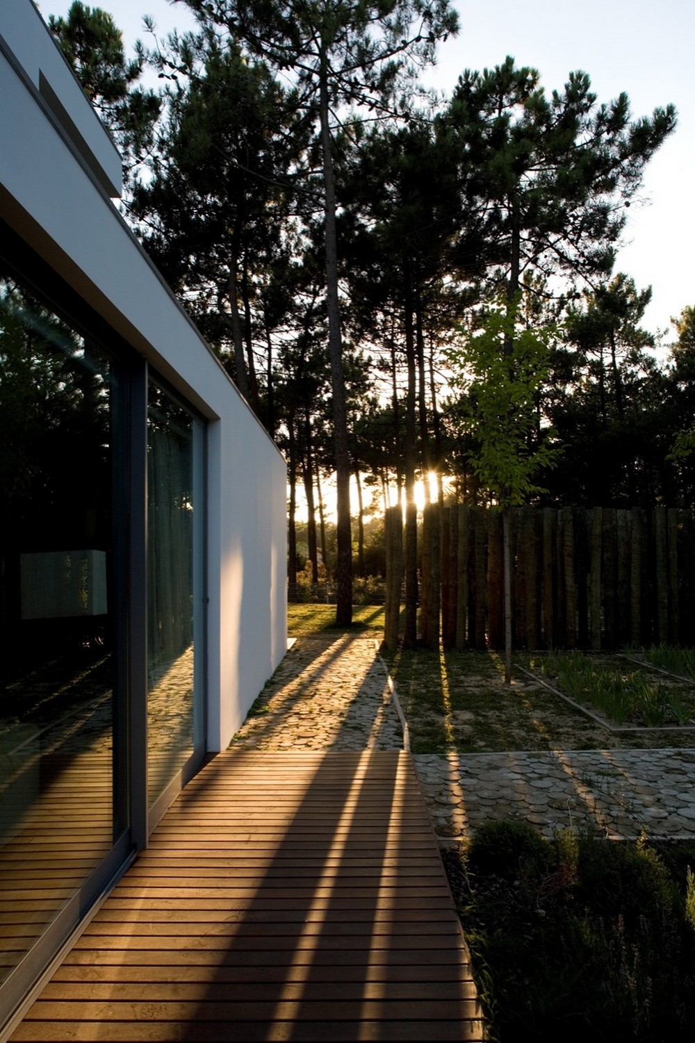 Magnífica casa à beira do lago em Portugal 74238202 original | Arquitetura | arquitetura, casa, mansão, Portugal