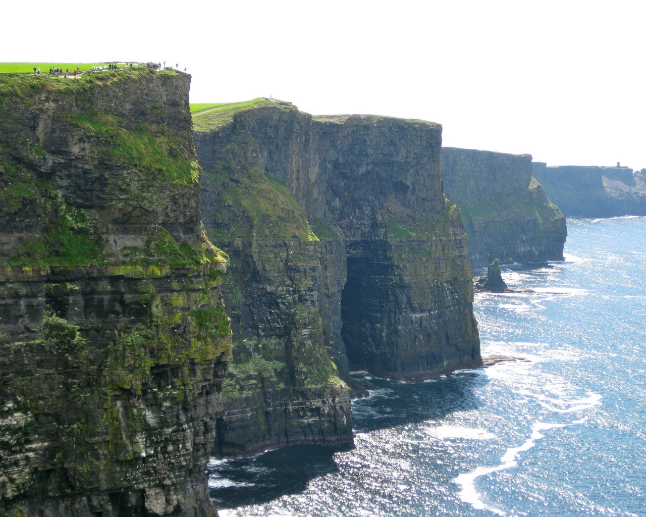 O penhasco de Moher Cliffs of Moher Sea County Clare Republic of Ireland 2 | Lugares | curioso, Irlanda, lugares