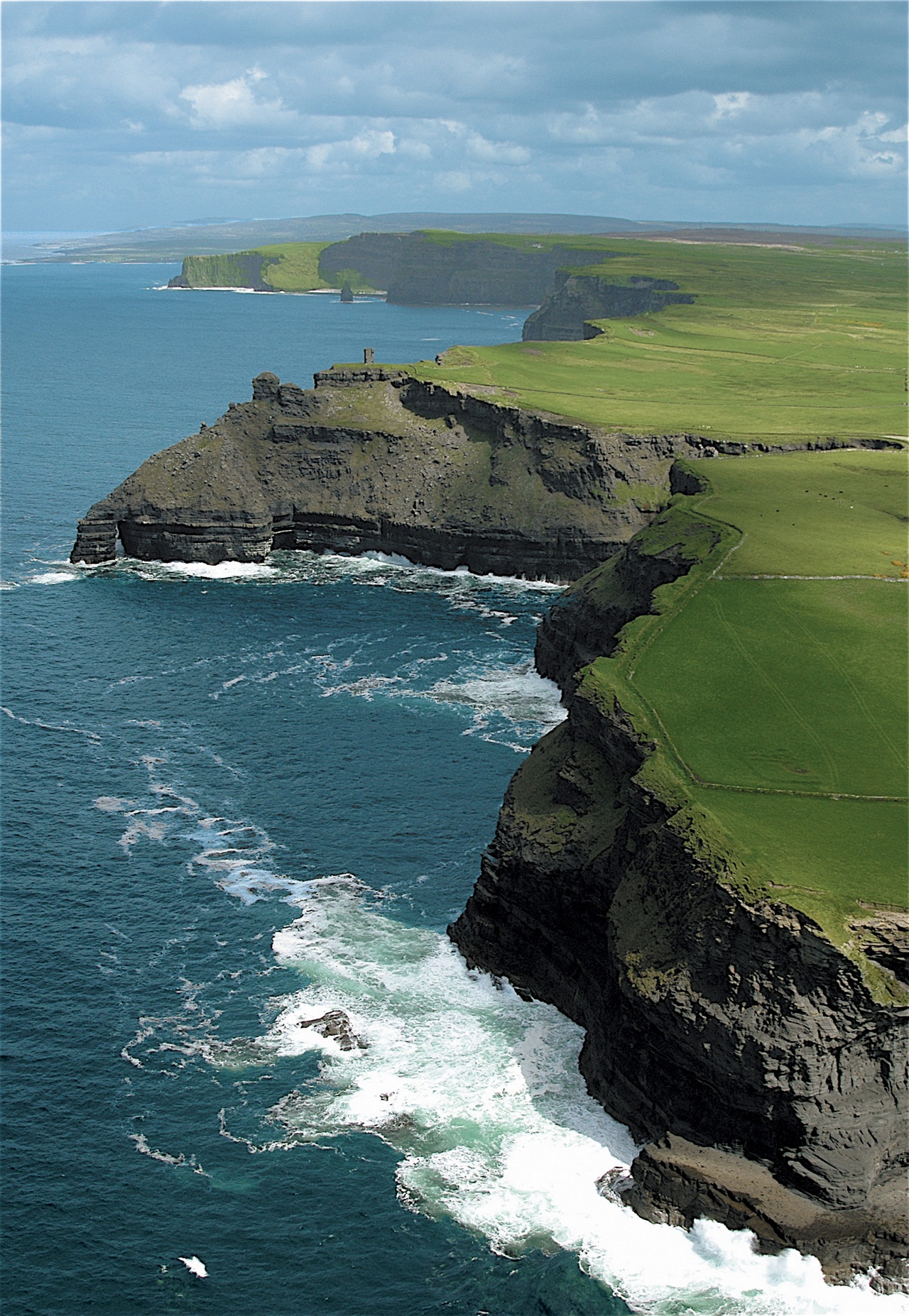O penhasco de Moher Cliffs of Moher | Lugares | curioso, Irlanda, lugares