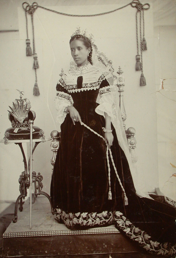 A sangrenta história da rainha de Madagascar madagranavaluna | Curiosidades | curiosidades, Madagascar, mortes