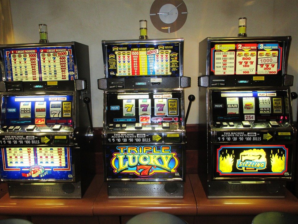 O que é uma máquina caça níquel? slot machines 701707 960 720 | Dicas | dicas